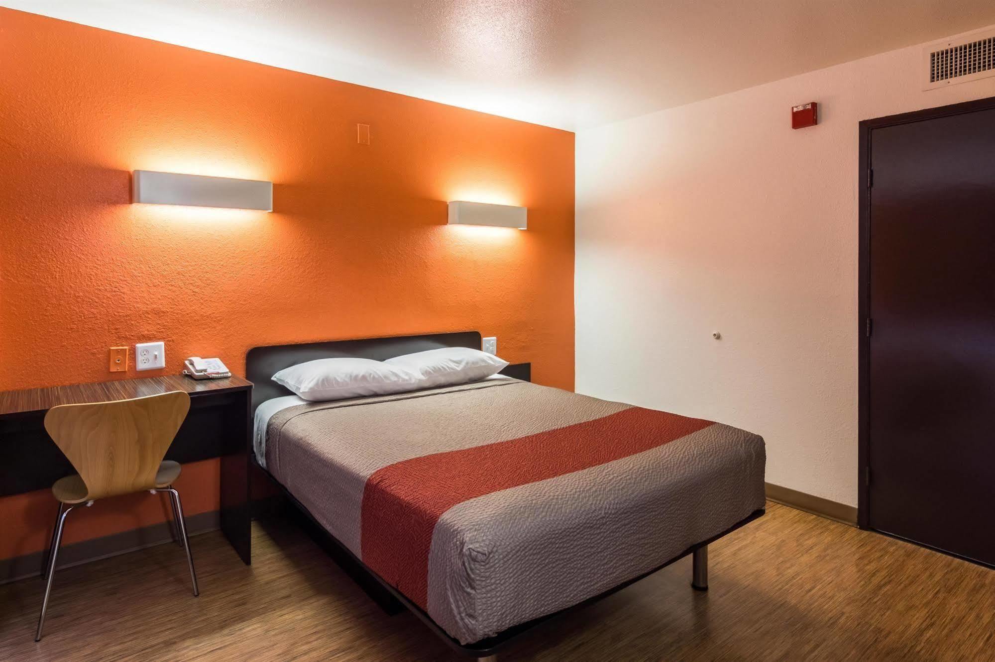 6-oroville, Ca Hotel